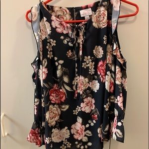 New York and company blouse🌺